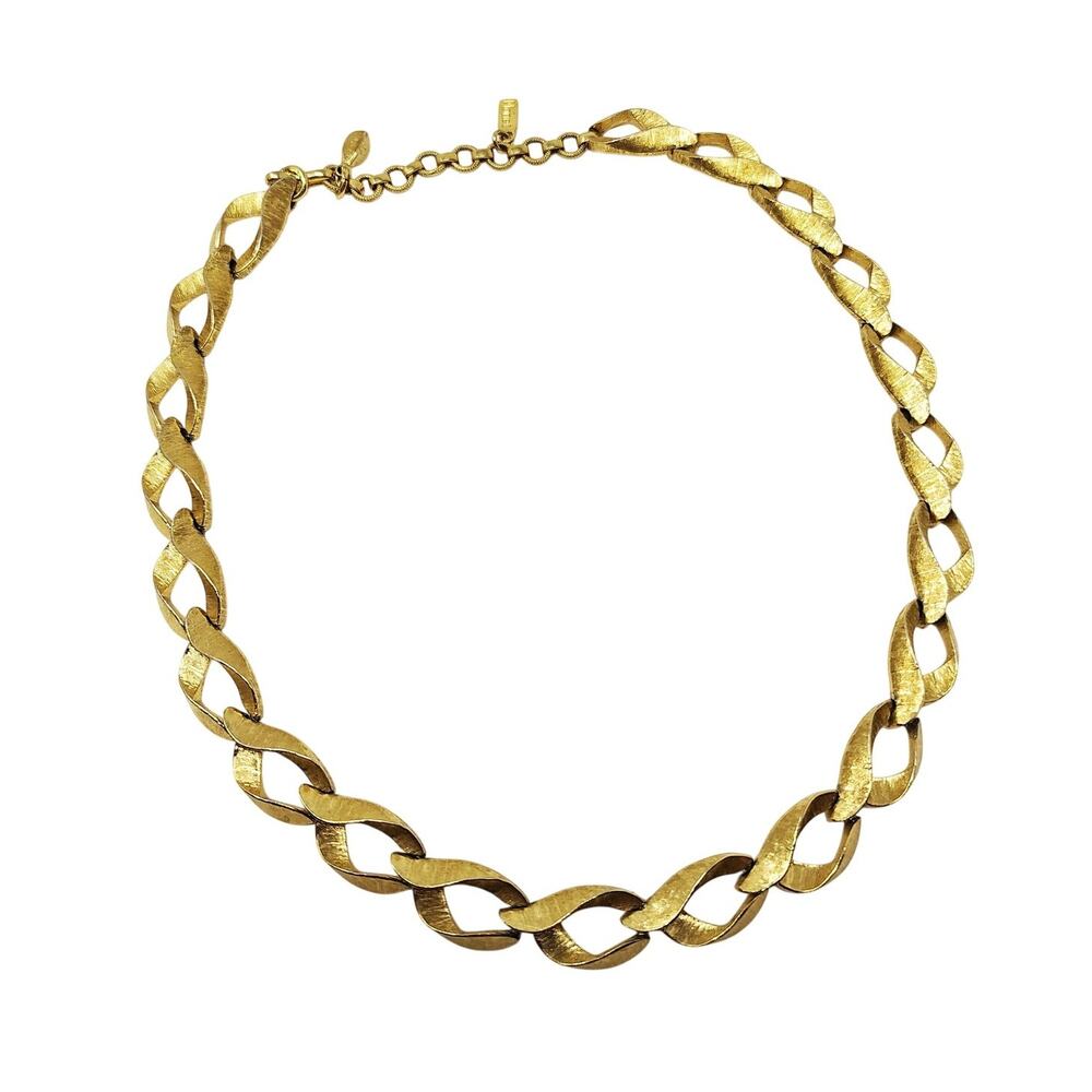 Vintage Monet Necklace Gold Tone Curved Link Choker Mid-Century Oval Collar